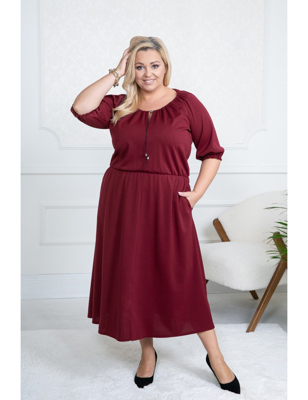 Sukienka MAXI Dla Puszystej Lores Plus Size Z Regulowanym Dekoltem