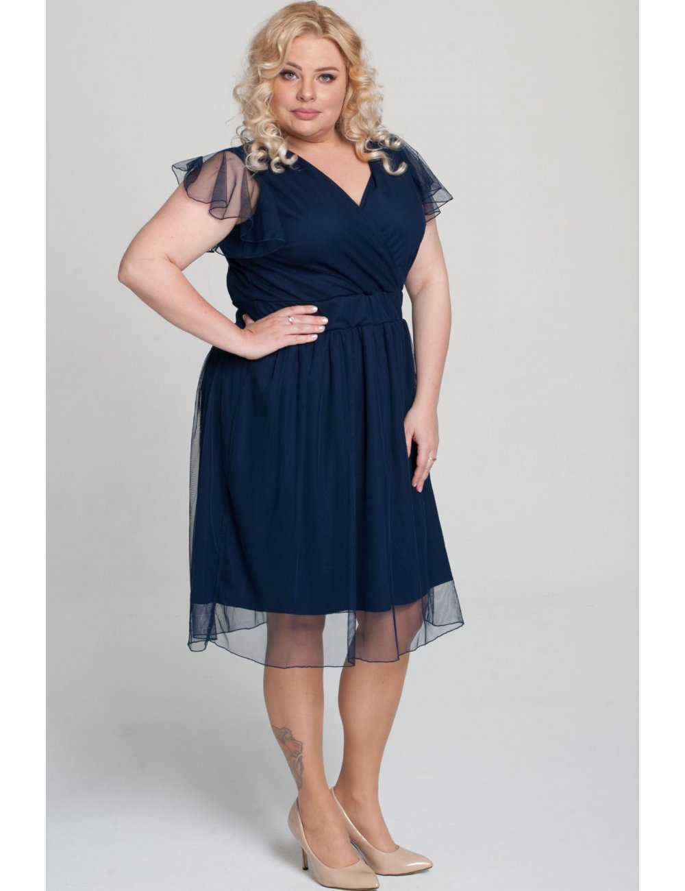 Sukienka Plus Size Laprim Dalla Midi Granatowa Tiulowa Dla Puszystej