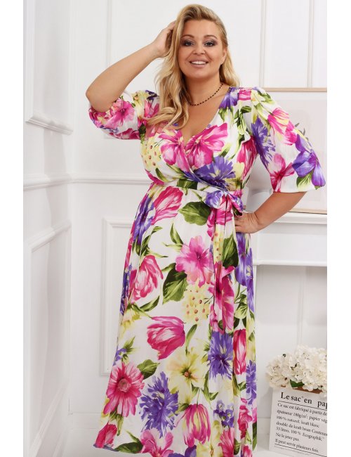 Casualowa sukienka dla puszystej Hellen w kwiaty biała Plus Size