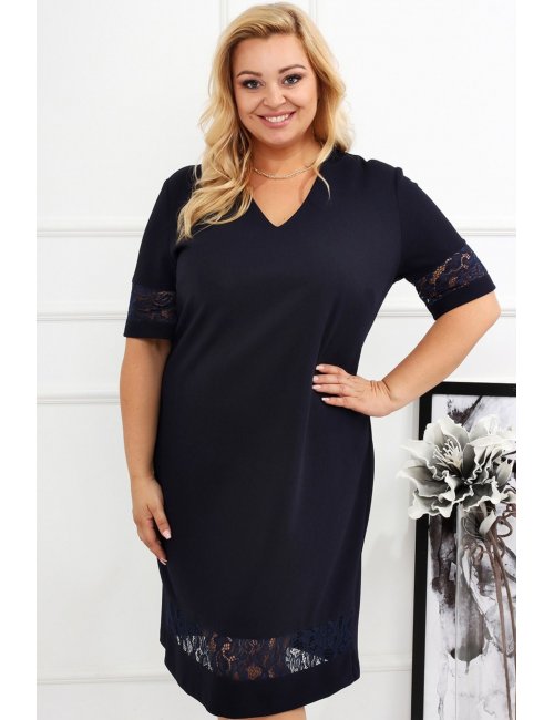Sukienka midi plus size XXL Fleur ażurowa granatowa dla puszystej