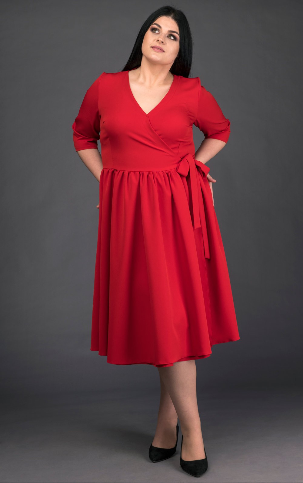 czerwona sukienka szlafrokowa Ava Gardner na wesele Plus Size Laprim