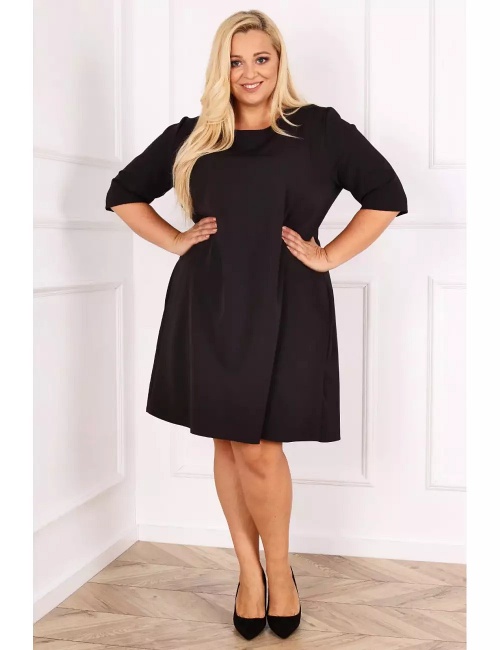 czarna sukienka koktajlowa plus size